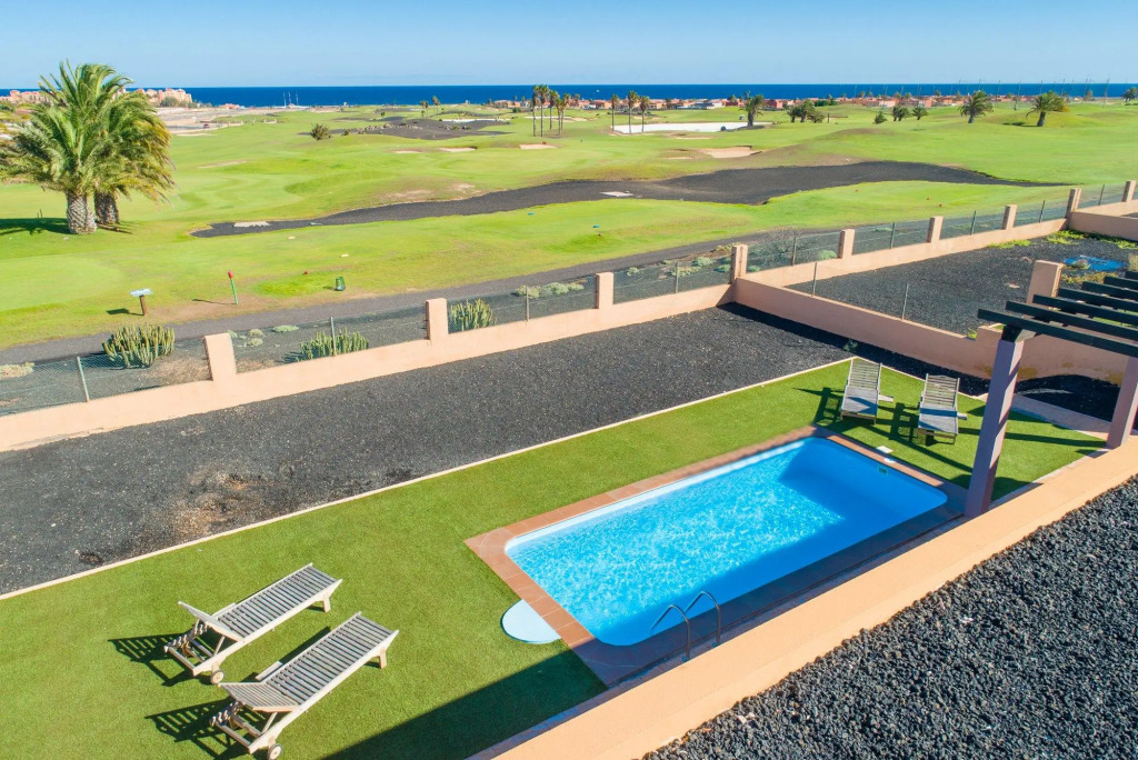 Villa Tamarindos: Large Heated Private Pool, Sea Views, A/C, WiFi