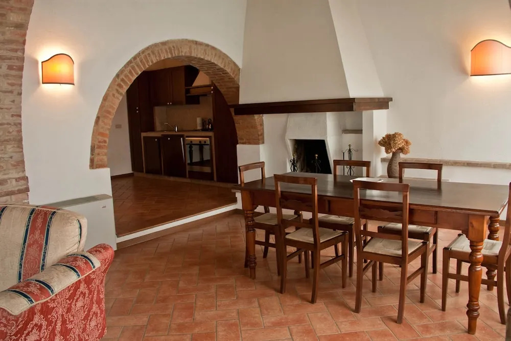 Agriturismo Chieteno con piscina e AC- Cetona