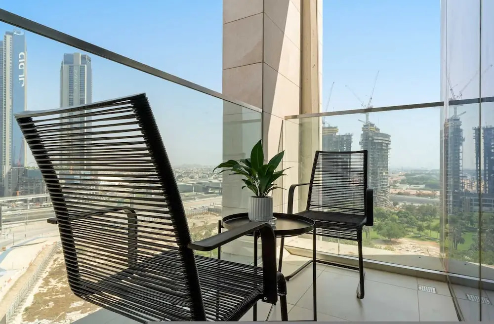 Silkhaus Luxury 1BR Stay Canal Front in Al Wasl