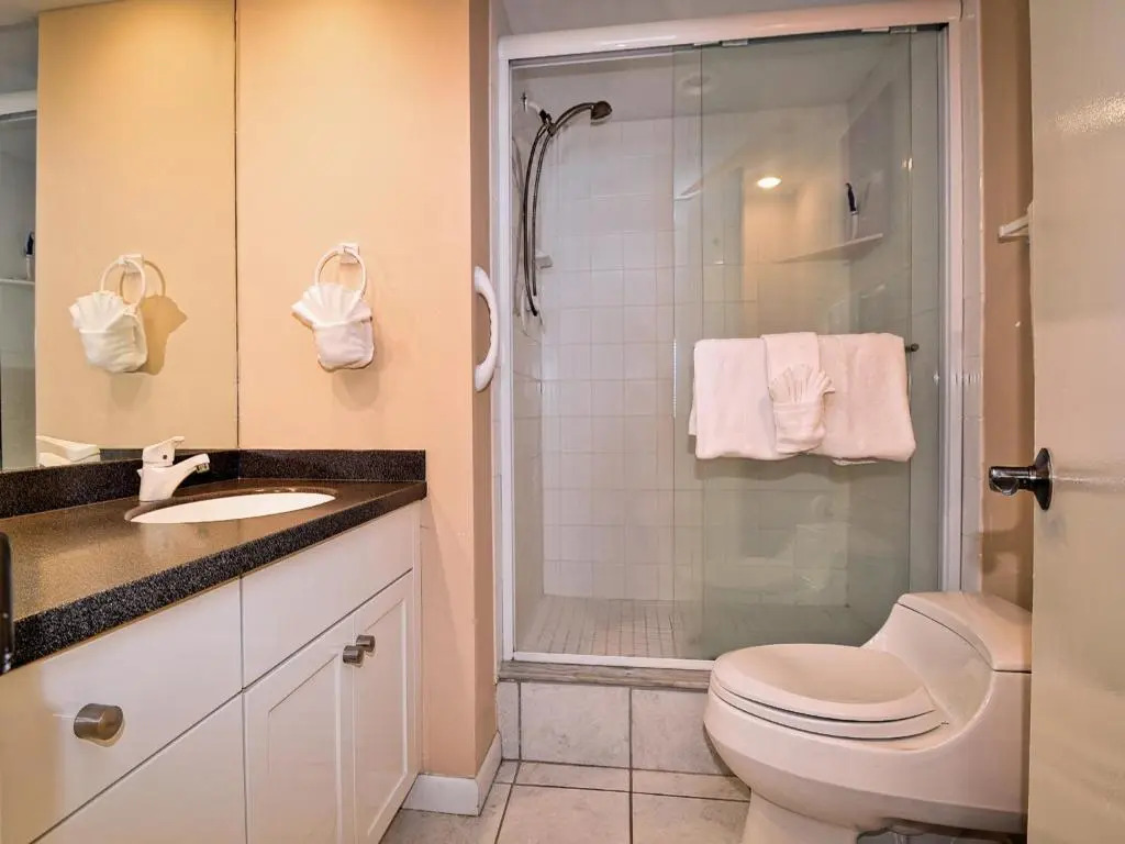 440 West 607N 6th Floor 440 West Condo with Stunning Water View. 23148