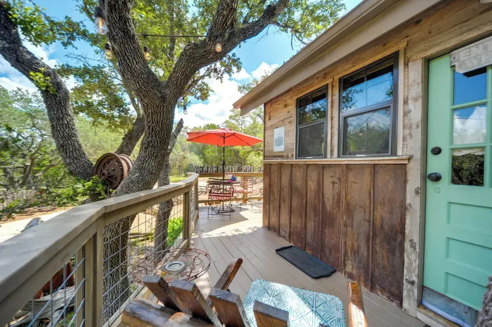 Snuggle Inn Wimberley Cabin w/ Fire Pit + Deck