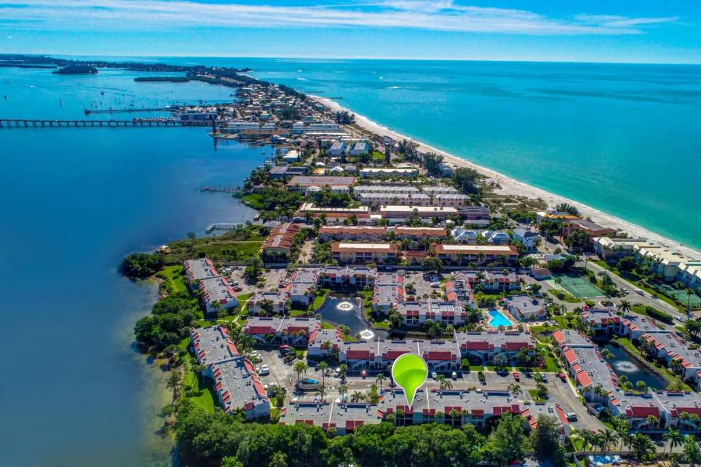 Anna Maria Island Runaway Tropical Escape