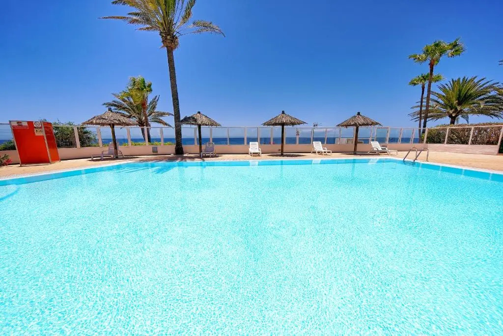 Ocean view apartments Las Flores I