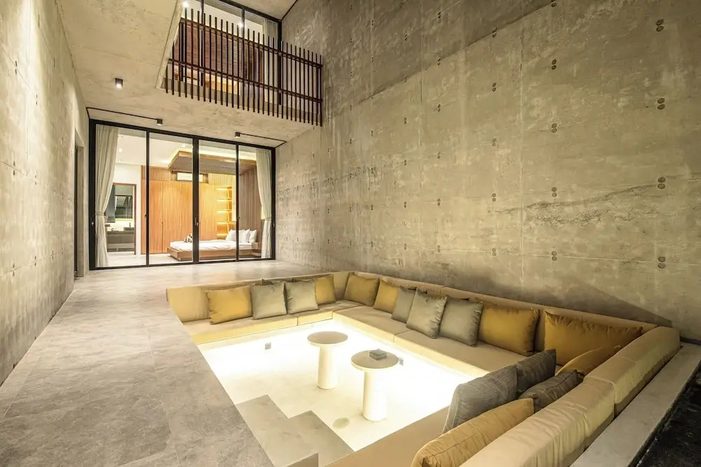 Trendy 4BR Villa, Central Canggu, 8mins to Beach