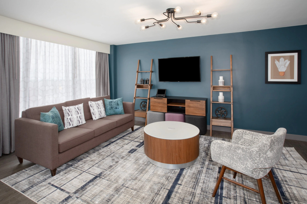Crowne Plaza Kansas City Downtown by IHG
