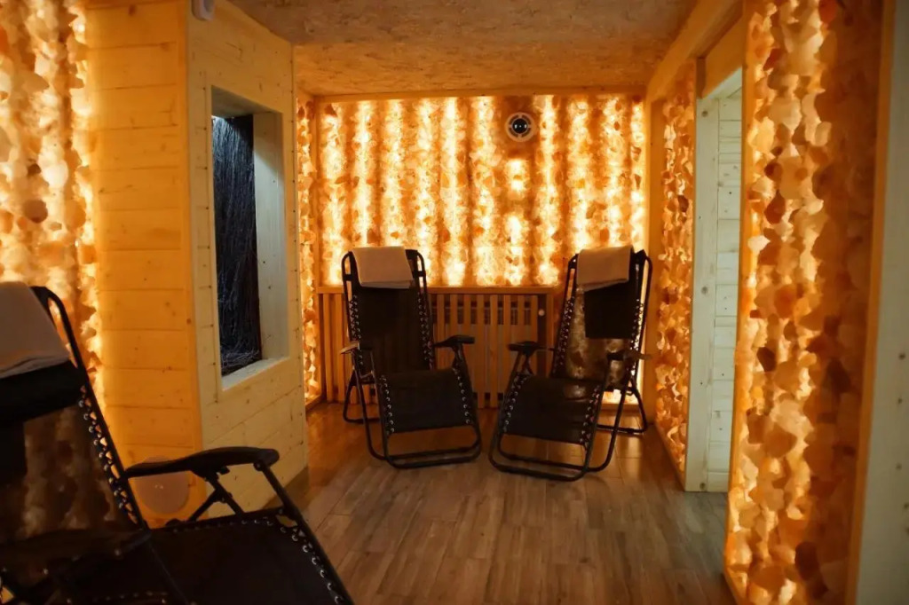 Pokoje i apartamenty IWONA
