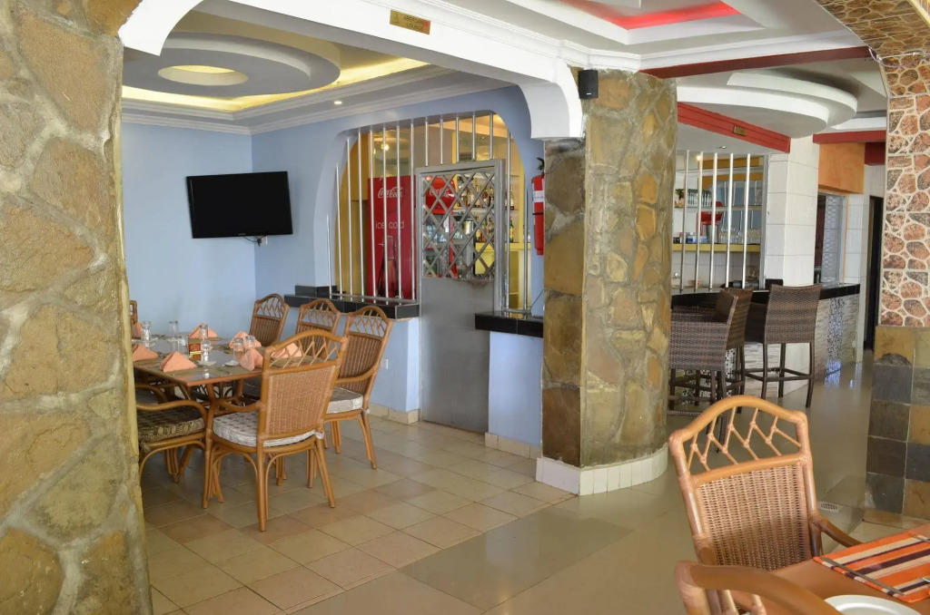 Royal City Hotel