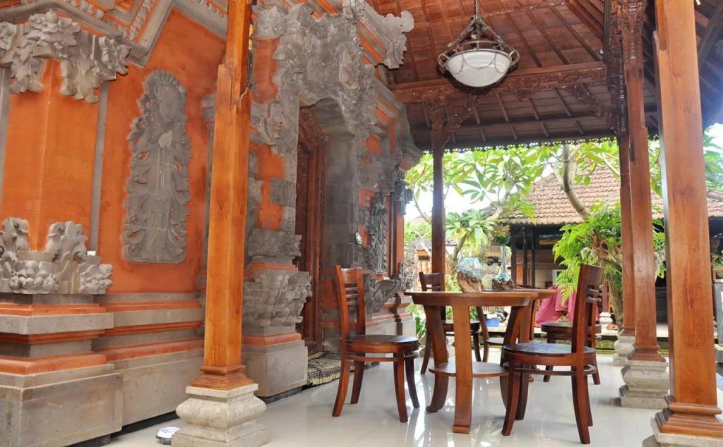 Astiti Guest House Salon and Spa