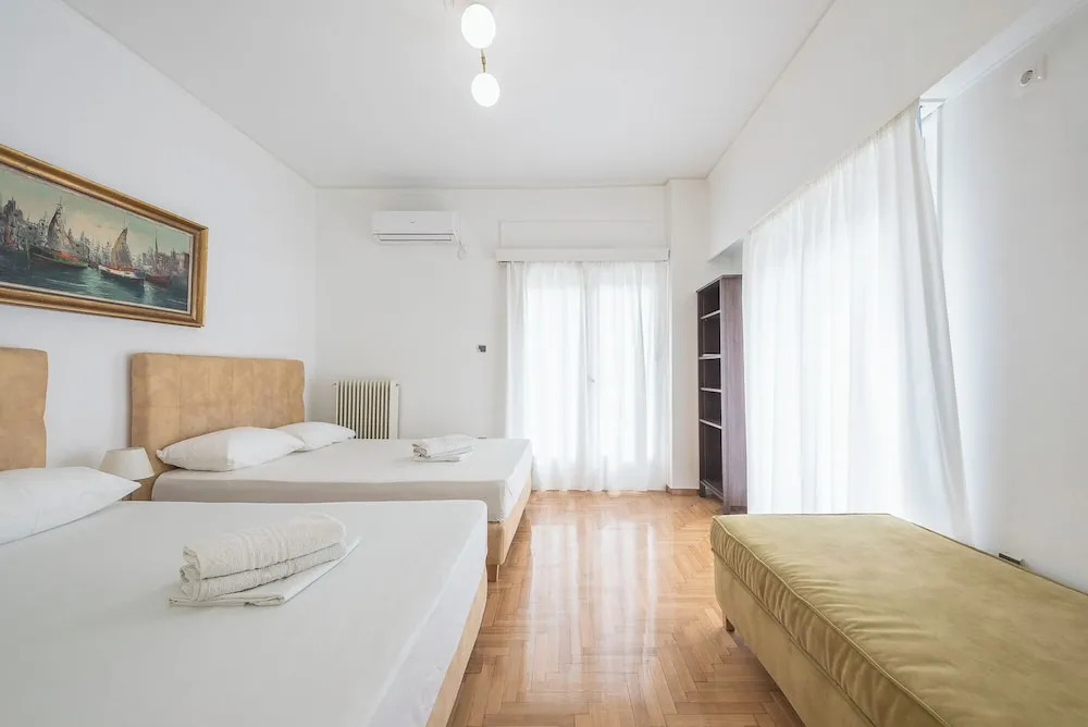 Victoria Majestic Suites Apartments