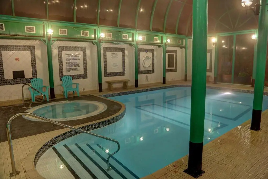 Norfolk Royale Hotel