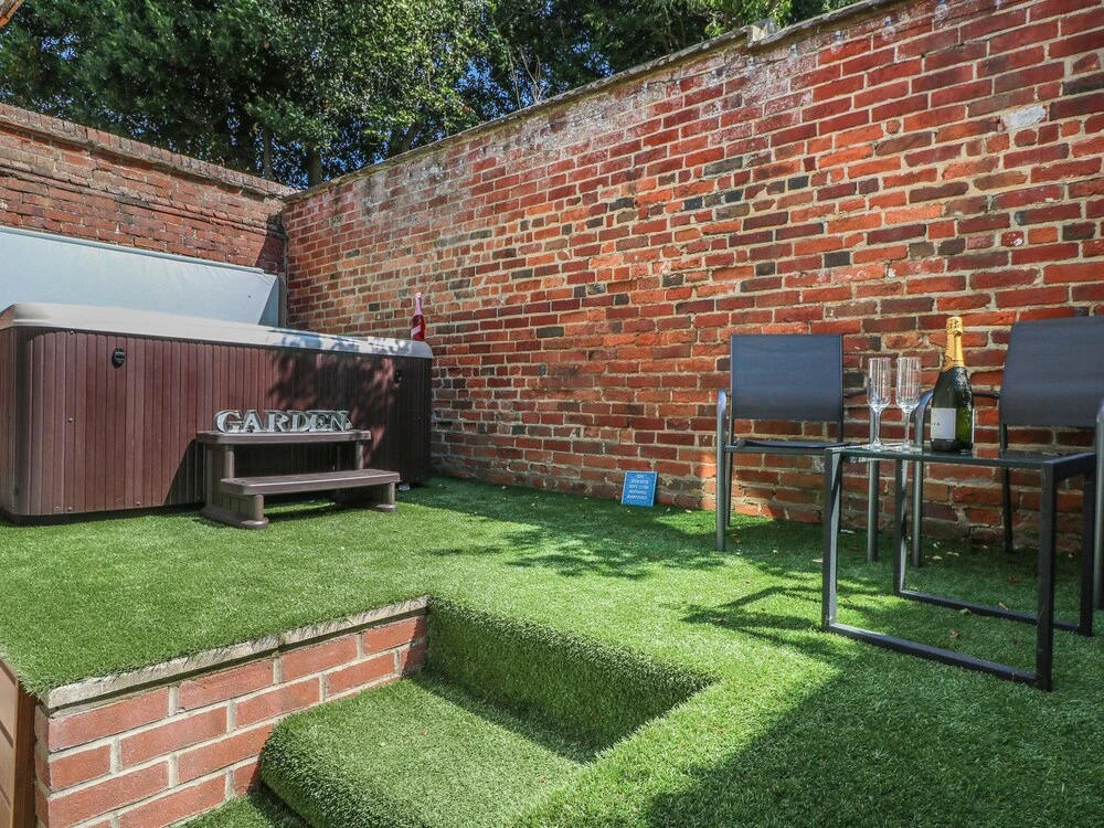 1 Baytree Cottage