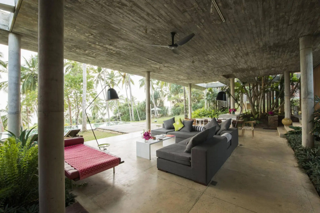 Walatta House 3BR Beachfront Villa, Private Pool, Chef