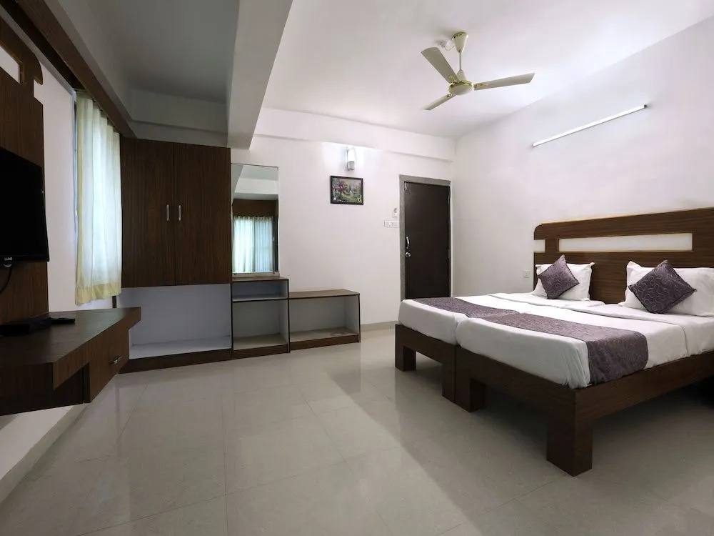 Hotel IRIS