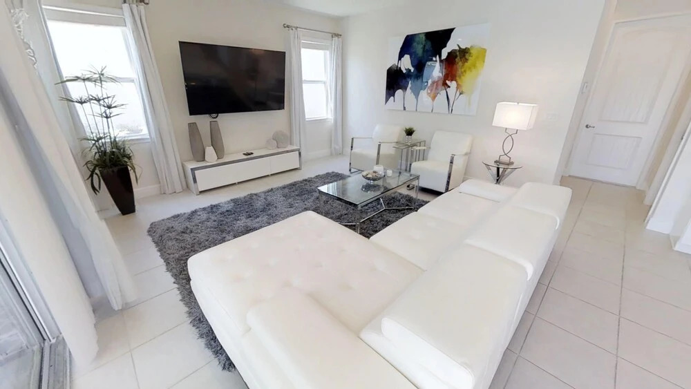 7729 Fairfax Drive