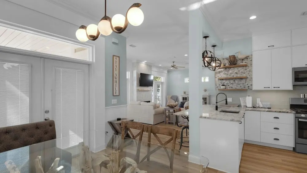 3 Minutes to Beach - Community Pool - Classic Seagrove Home
