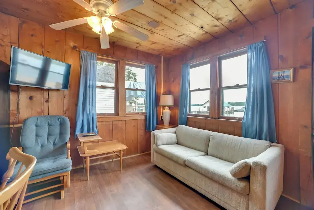 Resort Cabin On Lake Huron! Pets Welcome