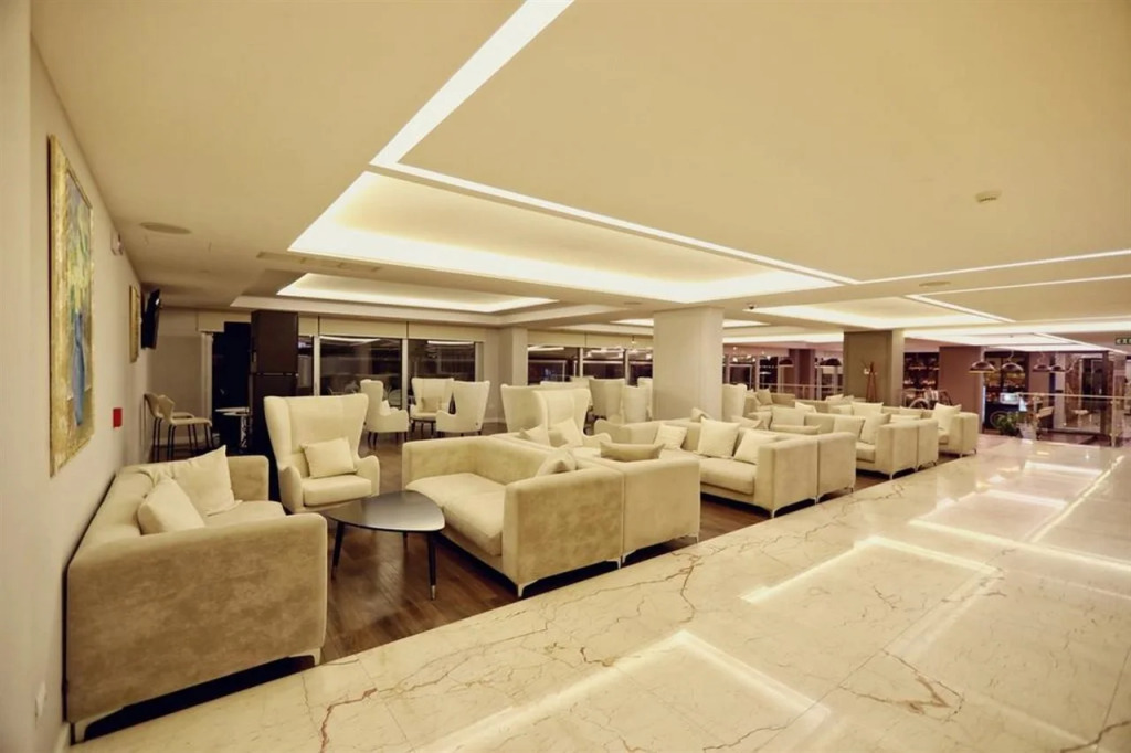 Premium Beach Hotel
