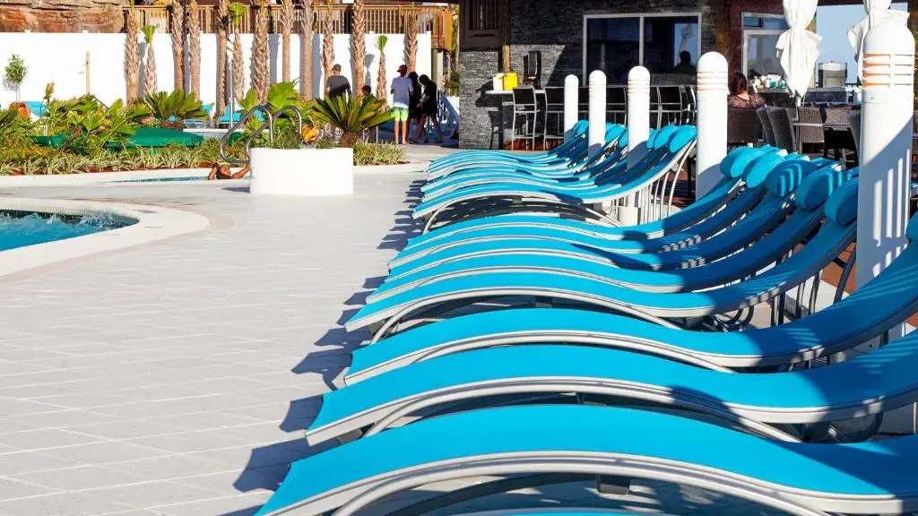 Holiday Inn Express & Suites Panama City Beach - Beachfront by IHG