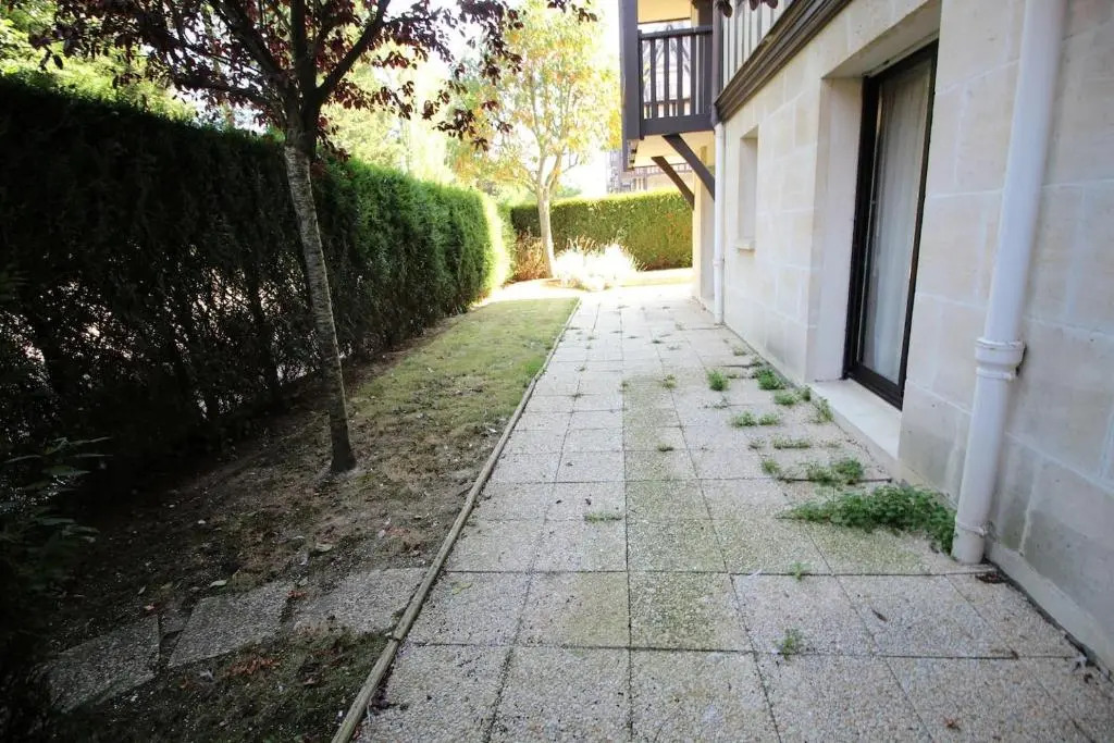 Charmant 3 Pieces Avec Jardin a 5mn de la Plage