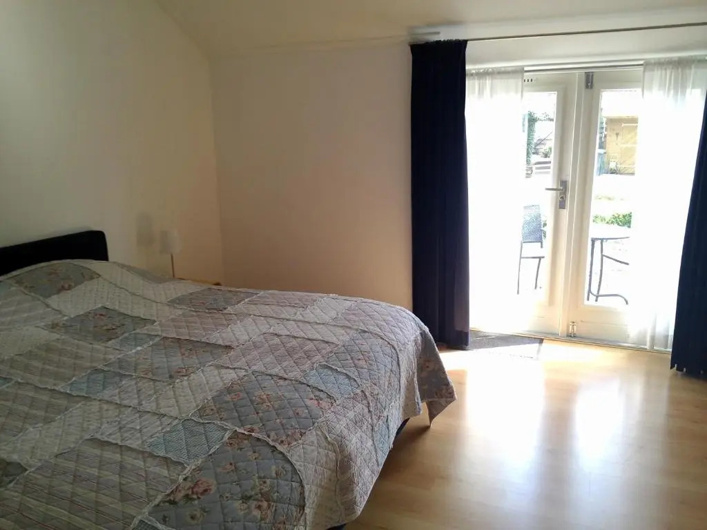 Bed & Breakfast Uiterburen
