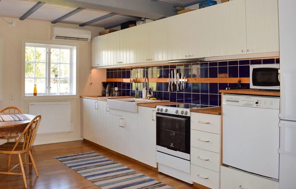 Lovely Home In Lammhult With Wifi