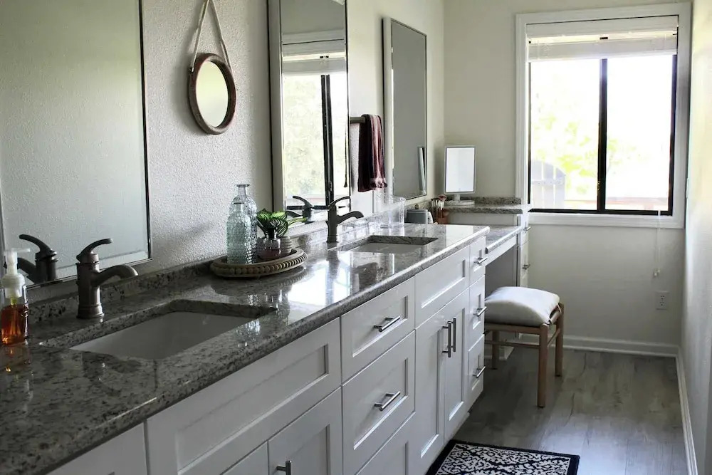 Shore Nuff, a Relaxing 4-bedroom Vacation Home on Canyon Lake