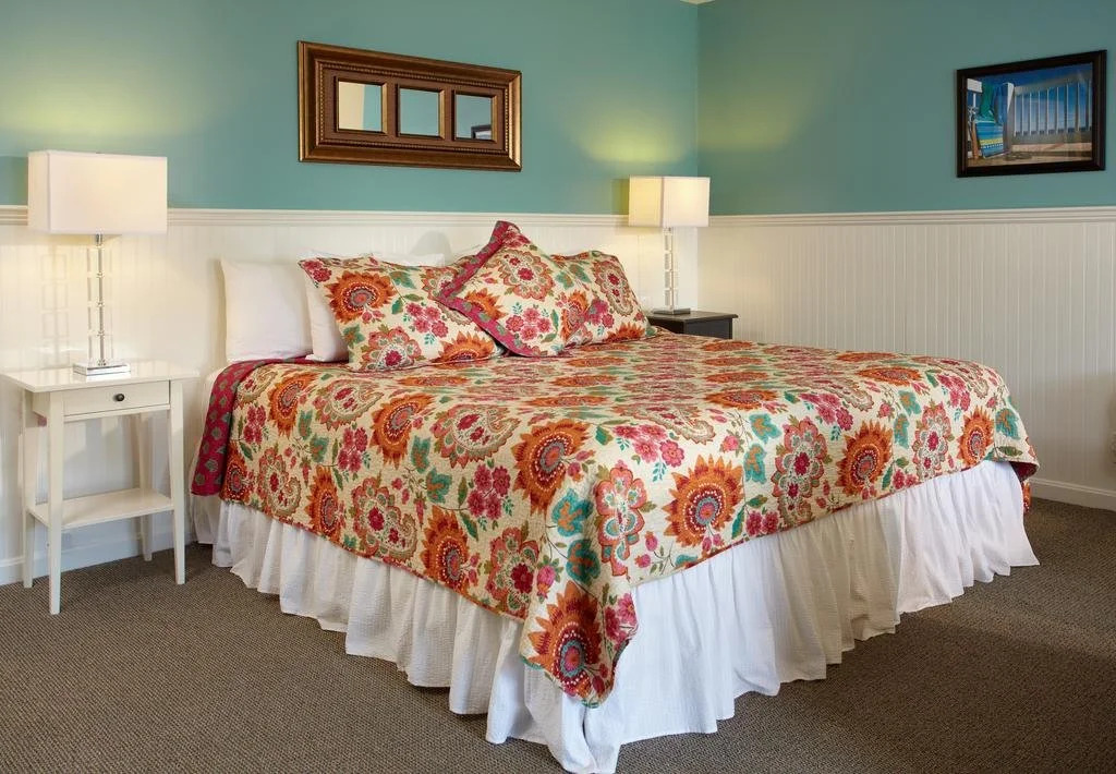 Breezeway Boutique Hotel