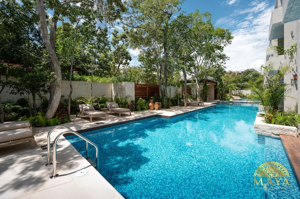 NHOA 208A Lux 2BR Condo Jungle View in Aldea Zama