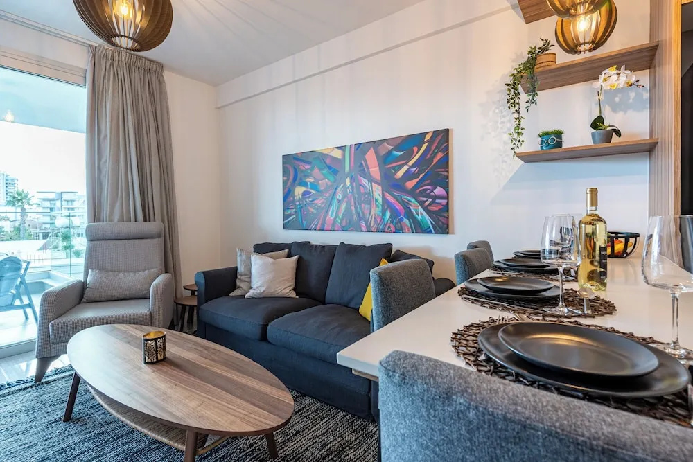 Sunflower 1-BR Apt. & Balcony in Larnaca