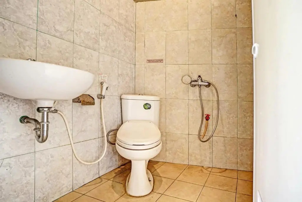 OYO Life 91873 Nugraha Kost