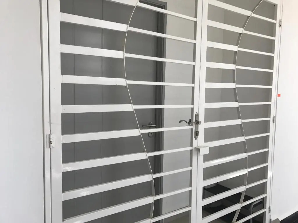 SINGGAH Putrajaya - 3 Bedrooms with Pool and KL View
