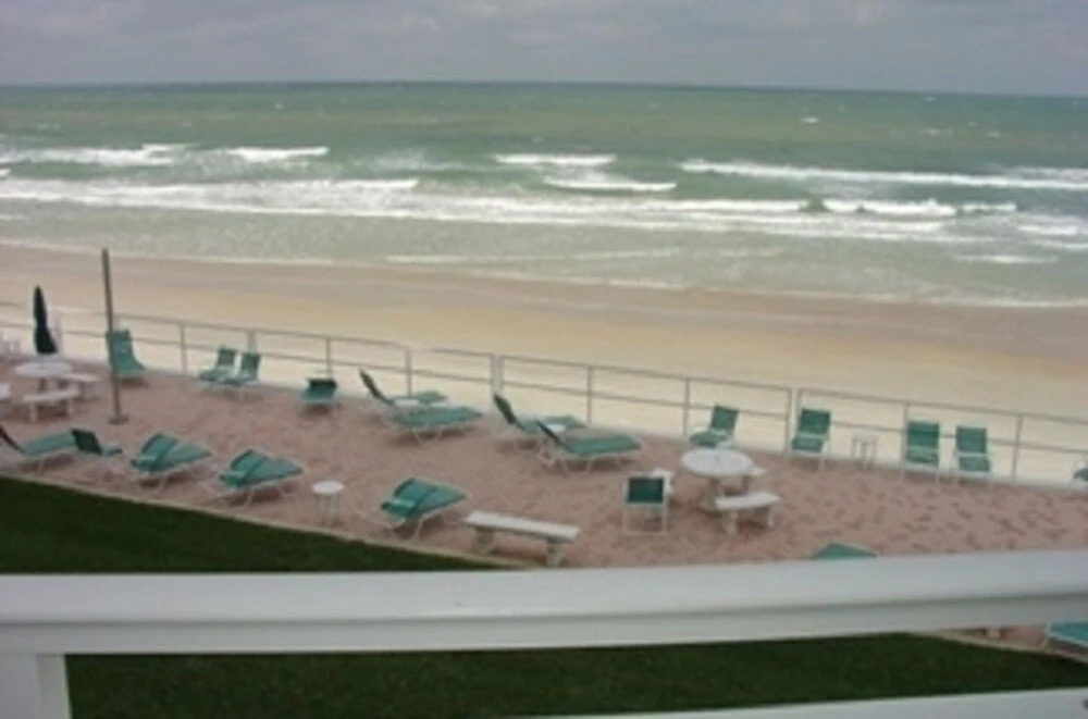 2 BR 2 BA - Traffic Free Beach  - 404 Shores Club