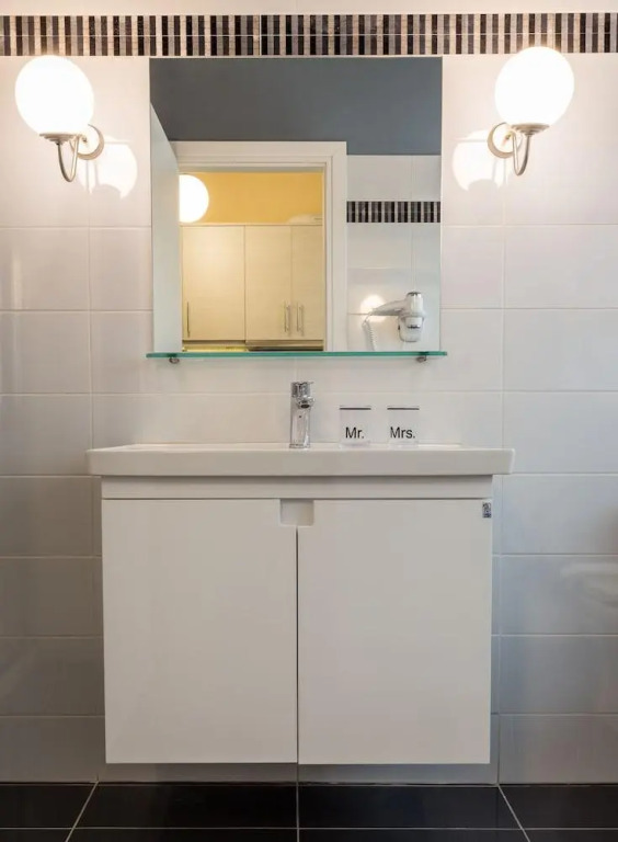 Exceptionally located apartment in Plaka