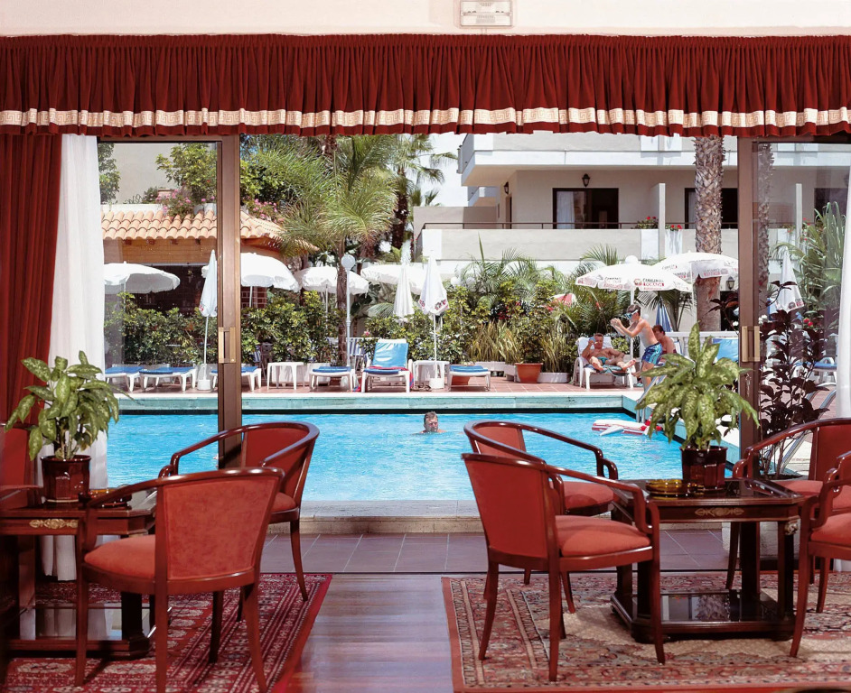 Hotel Don Manolito