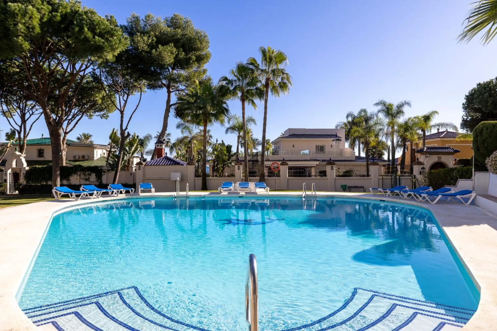 1 Bedroom Apartment in Andalucía del Mar - Puerto Banús