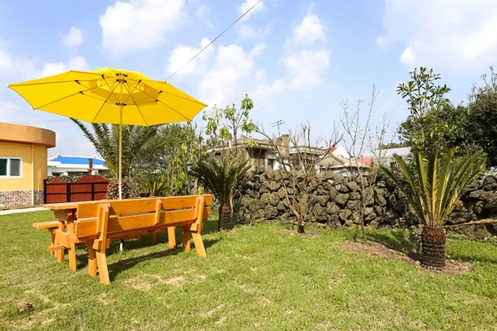 Seogwipo Jeju Landscape House Pension
