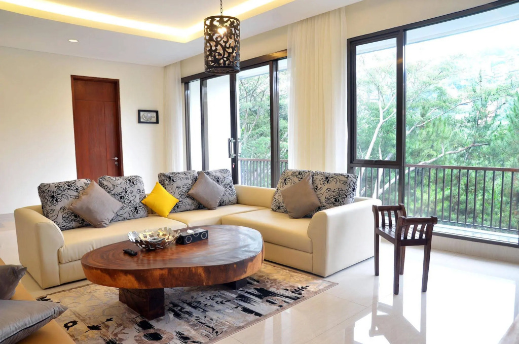 Hikari Hill View Villa 7 Bedrooms With a Private Swimming Pool and a Billiard Table