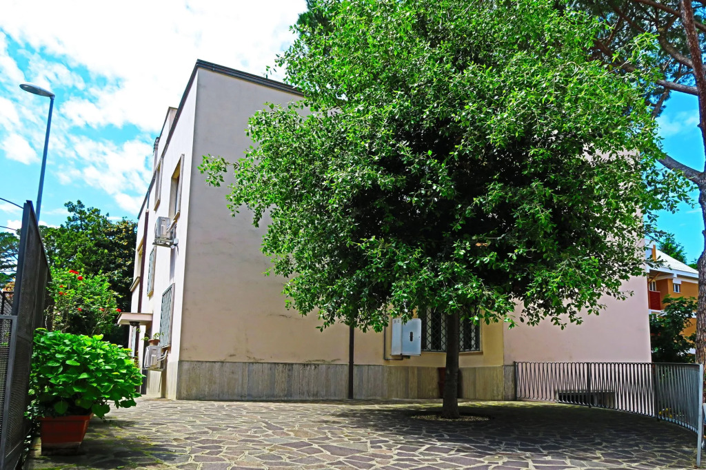 Ianus Guest House