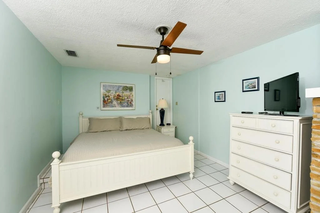 Coastal Surfside By Beachside Management