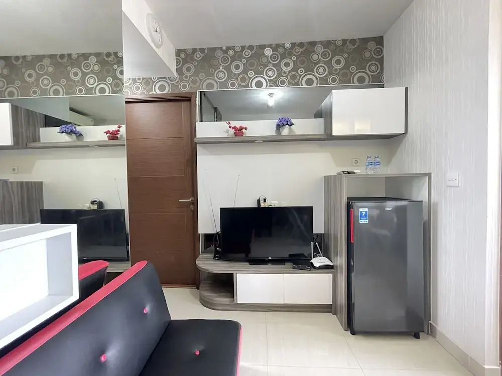 Comfy 2Br With Sofa Bed At Sudirman Suites Bandung Apartment