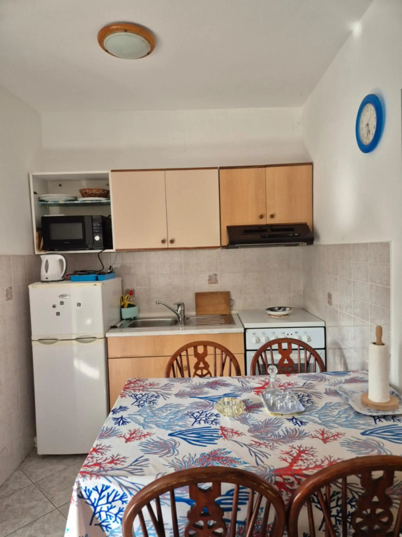 Lovely 2-bedroom apartment in Novi Vinodolski