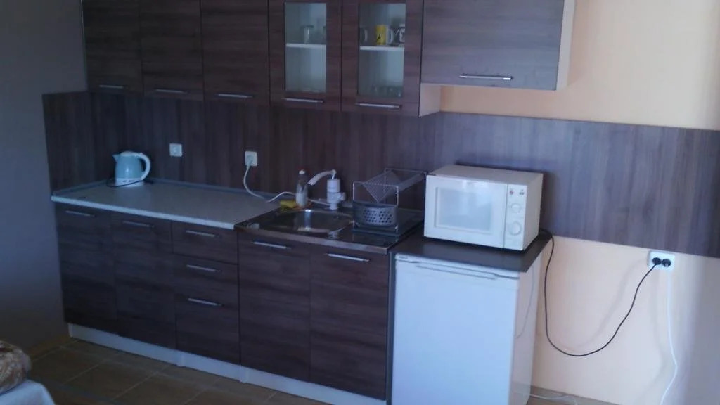 Dobrevi Guest House