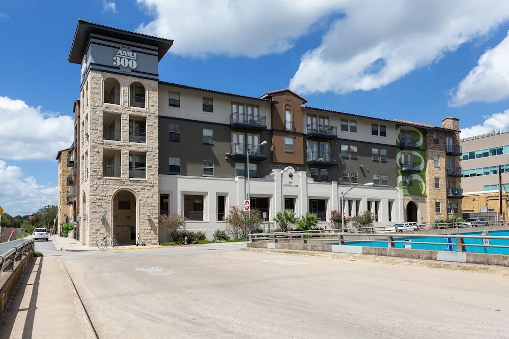 Locale Downtown West