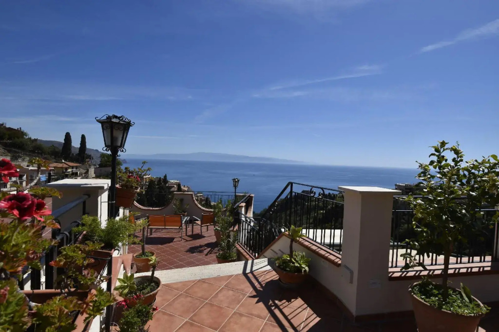 Hotel Condor