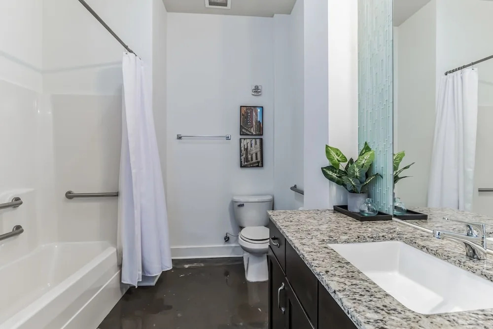 1 BDR Loft Close to Vanderbilt Hospital
