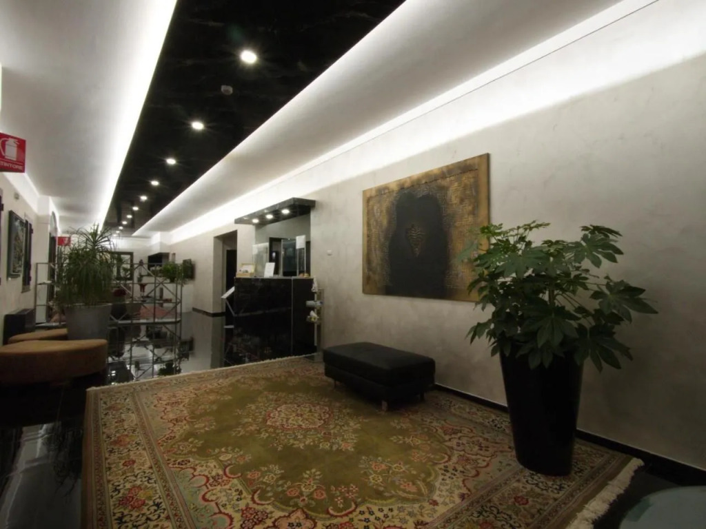 Hotel Versailles