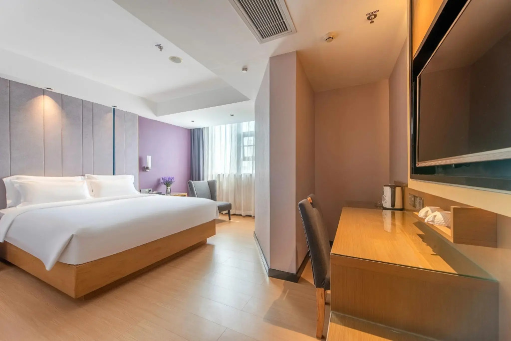Zhanjiang Lavande Grandbuy Branch Hotel