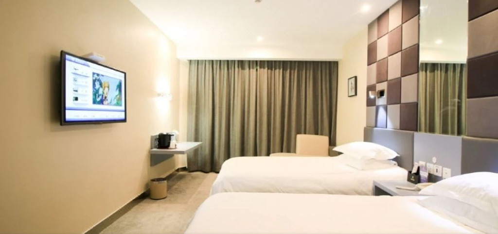 Home Inn (Jinhua Municipal Government Bayi South Street Subway Station)