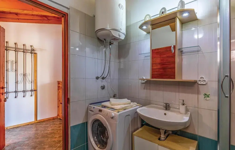 Nice Home in Pula With 2 Bedrooms and Wifi