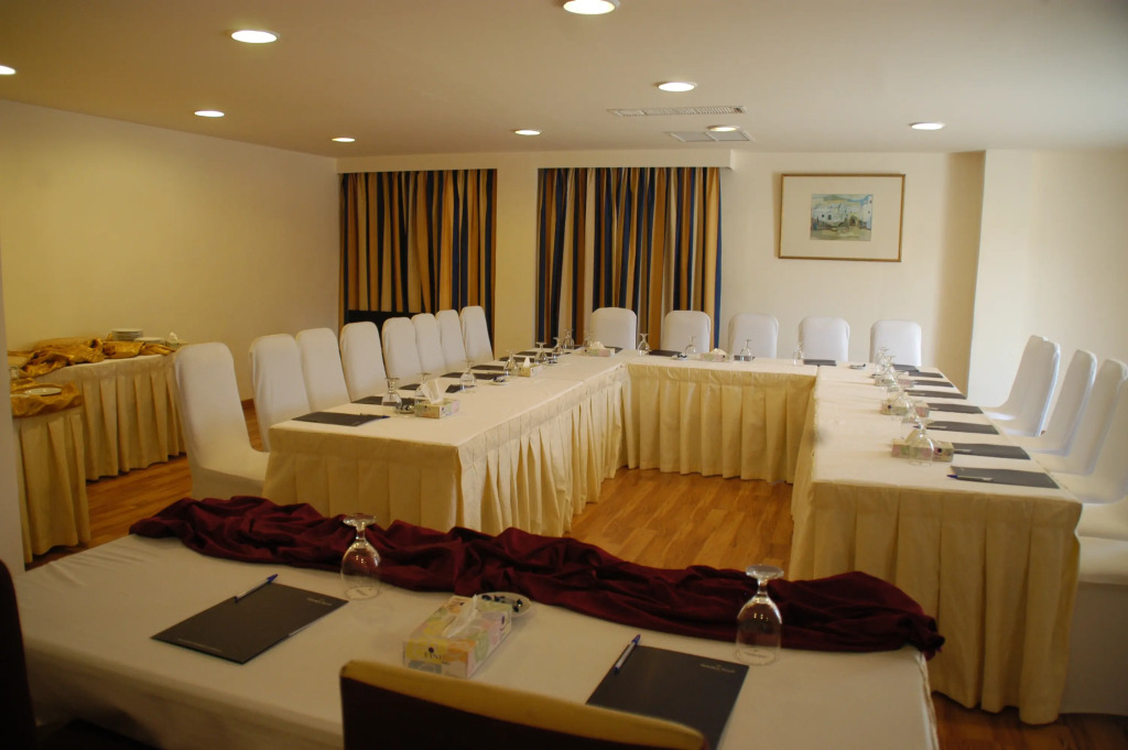 Golden Lotus hotel by Trend
